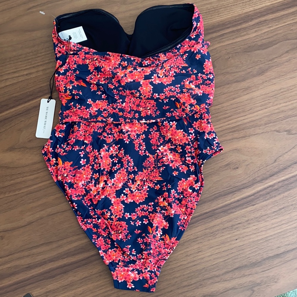 WeWoreWhat Bandeau Style One Piece Swimsuit - Picture 8 of 10
